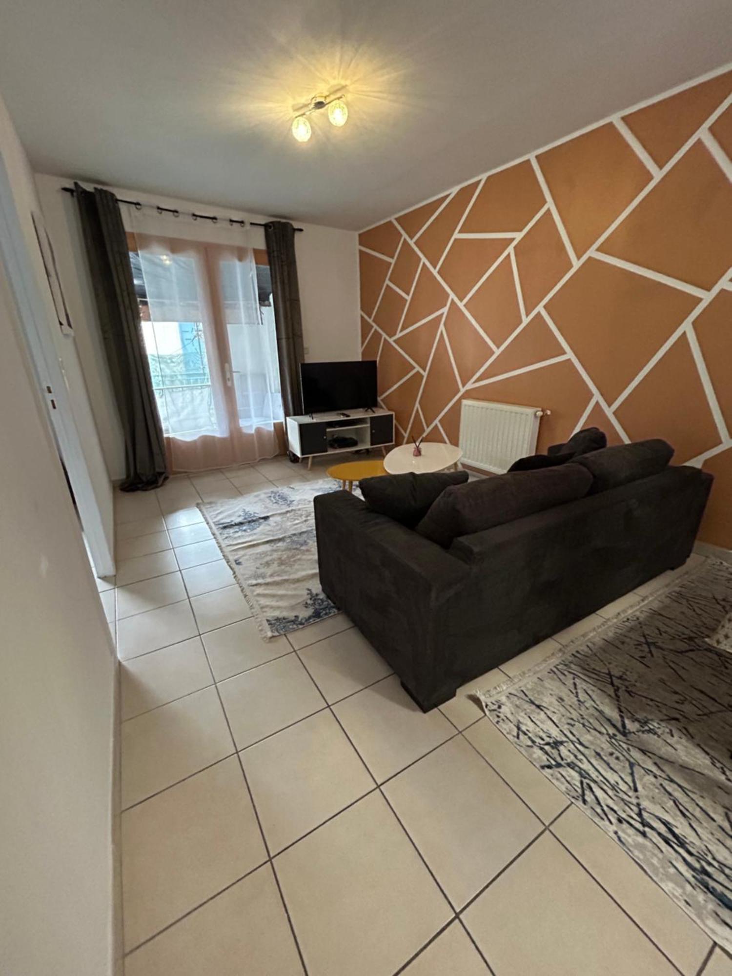 Charmant Appartement 2 Ch Nyons-Centre Ville 外观 照片
